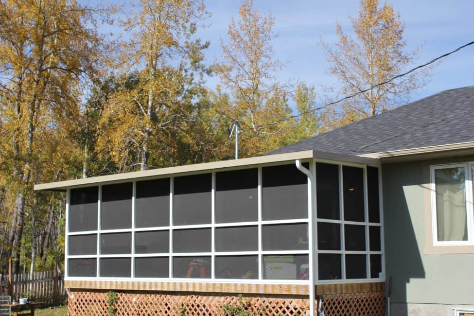 Screen Room Contractors in Calgary