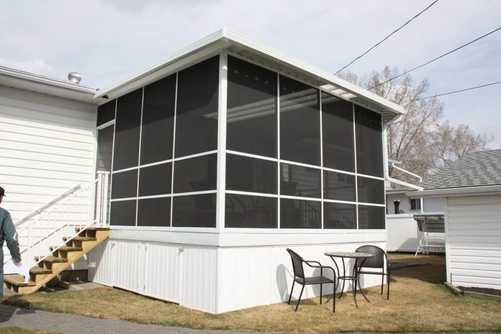 Screen Room Contractors in Calgary
