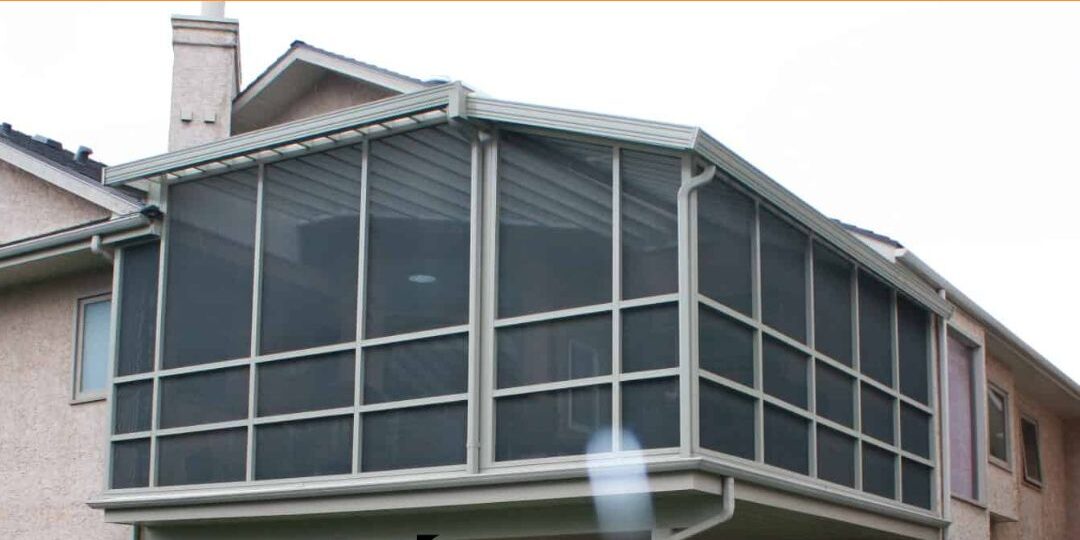 Enjoy Every Season with a Screen Room on Your Deck